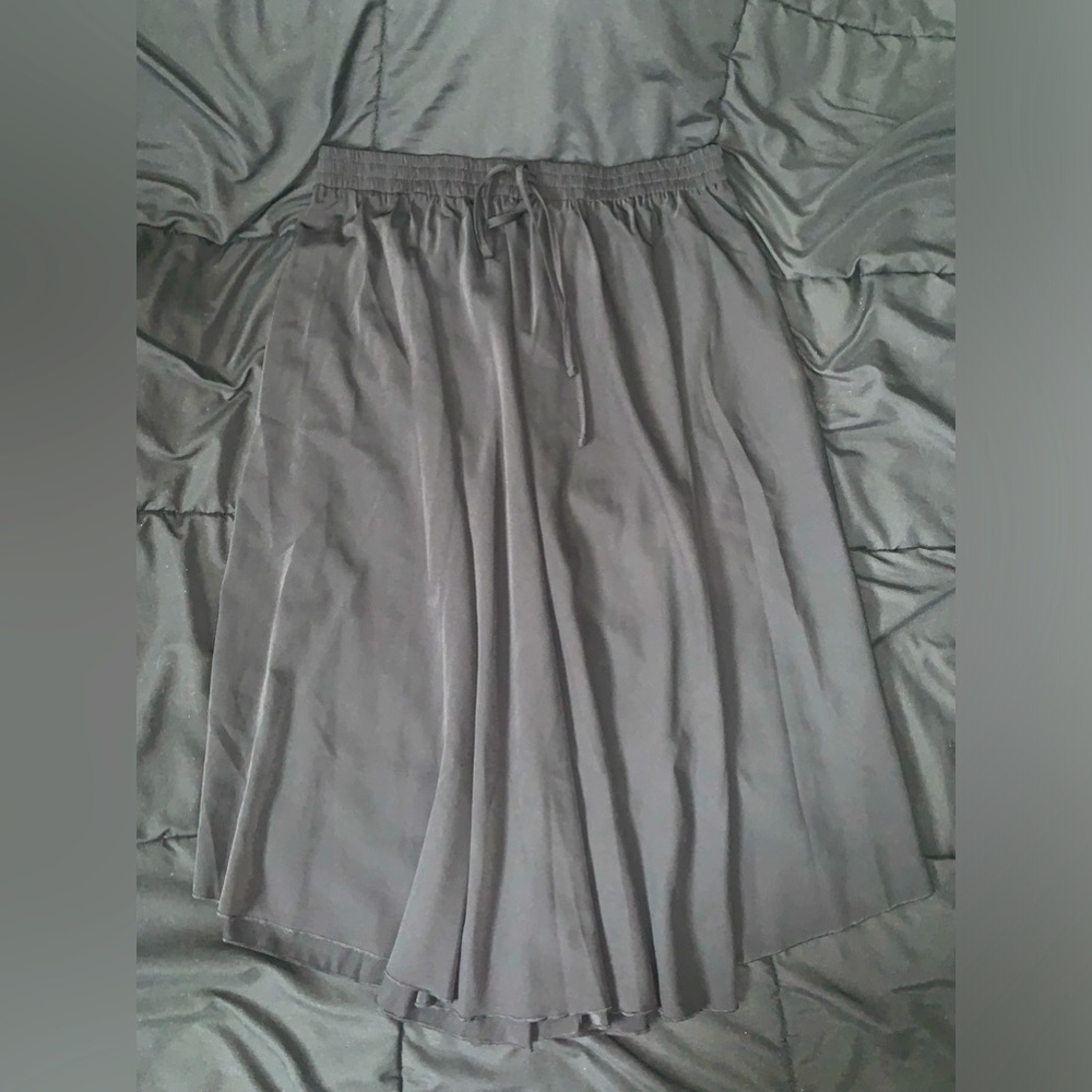 Women’s Black Full Skirt